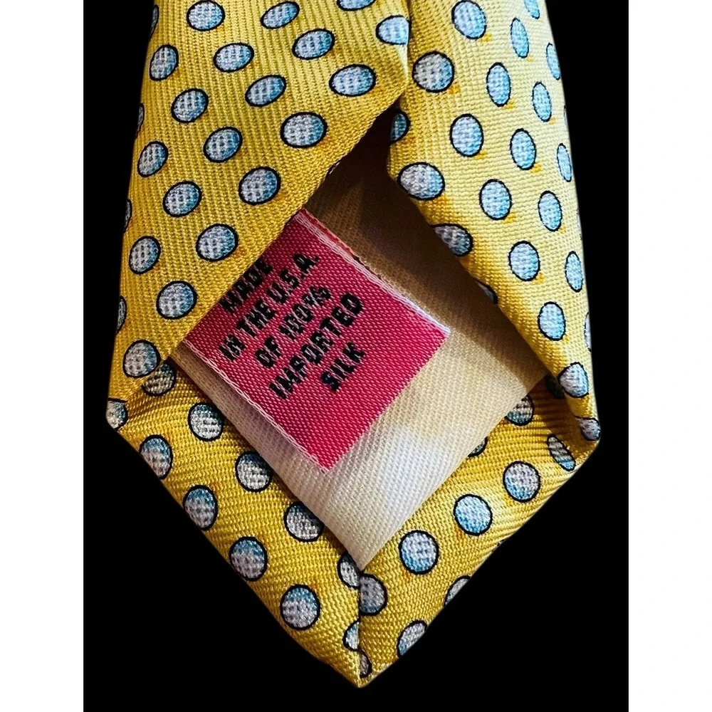 Vineyard Vines Shep & Ian Martha's Vineyard Yellow Golf Balls 100% Silk Tie 58